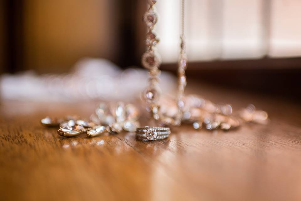 Wedding jewelry