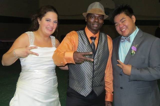 Couple with DJ
