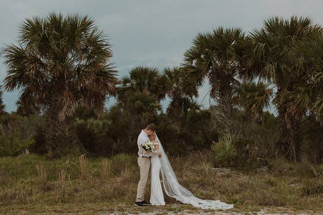 Bride & Groom at the beach