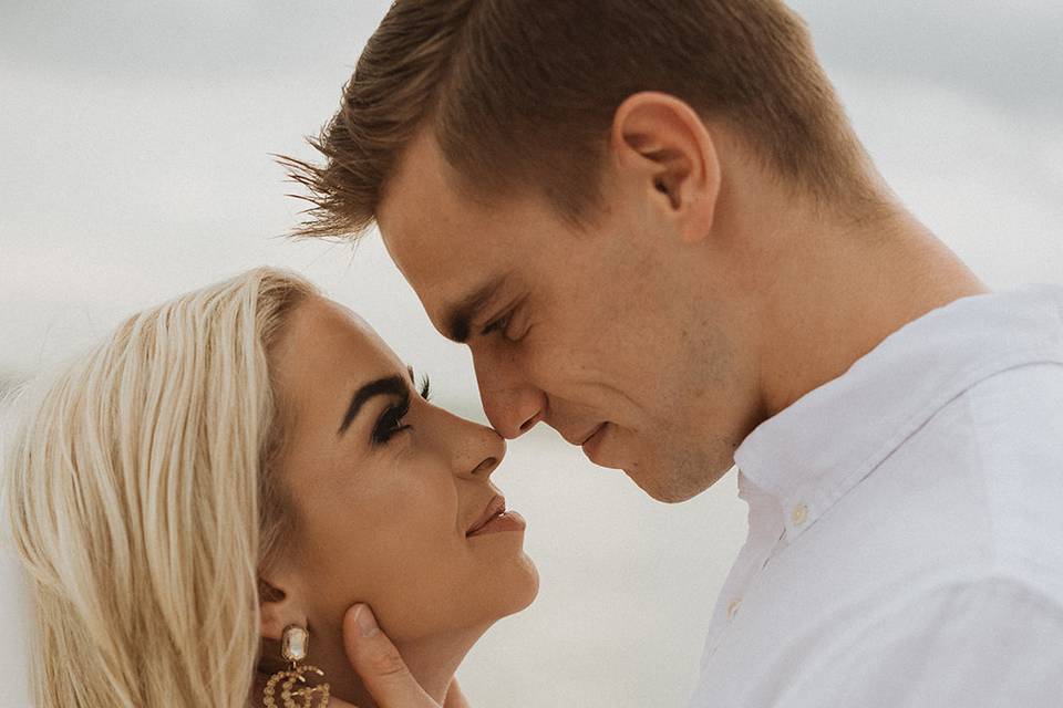 Bride & Groom at the beach