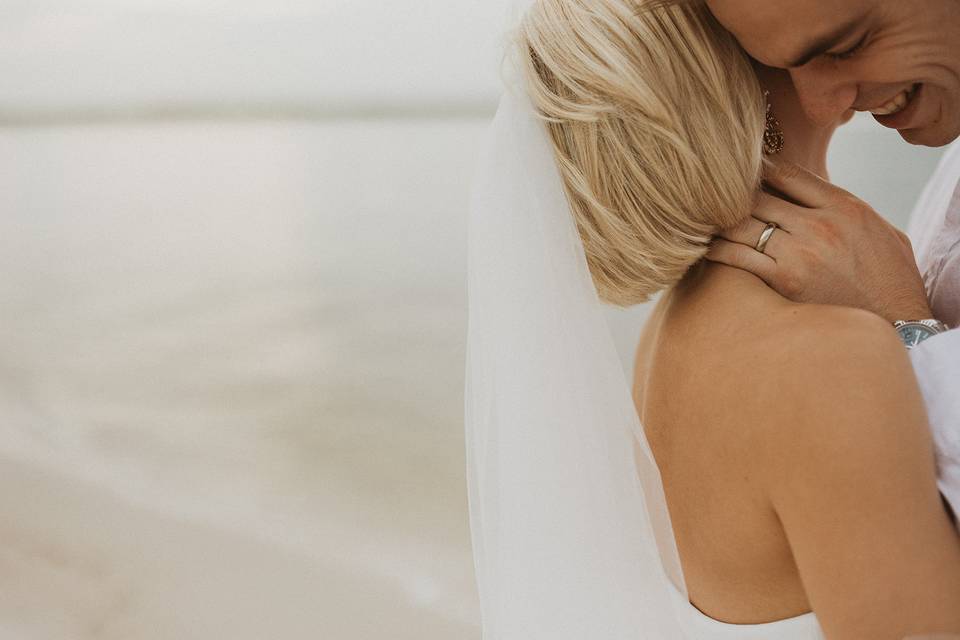 Bride & Groom at the beach