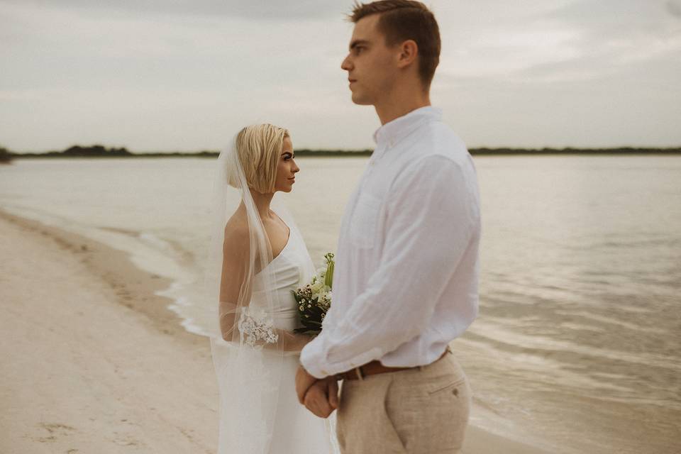 Bride & Groom at the beach