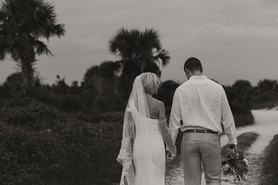 Bride & Groom at the beach