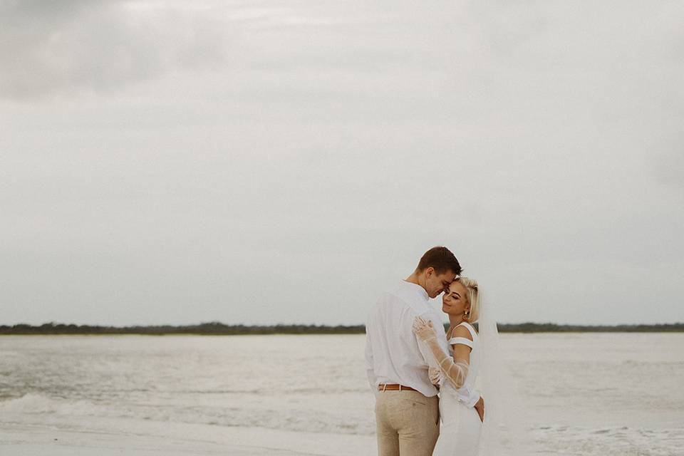 Bride & Groom at the beach