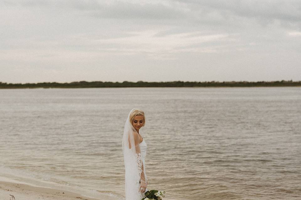 Bride & Groom at the beach