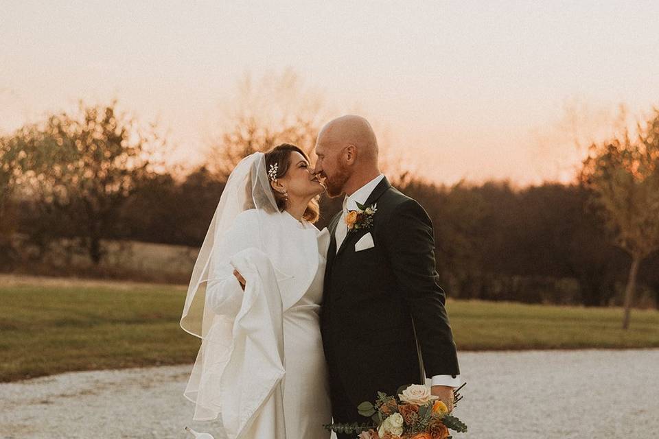 Bride & Groom Golden Hour