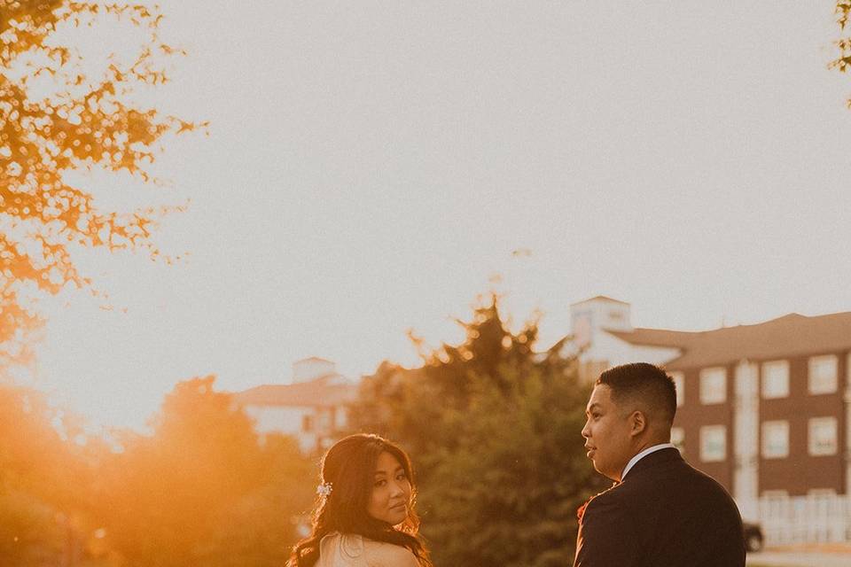 Bride & Groom at the beach