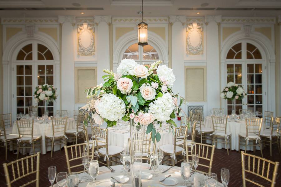 Floral centerpiece