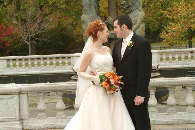 Wedding by the fountain