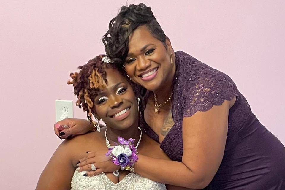 Mrs. Bell 10yr Vow Renewal