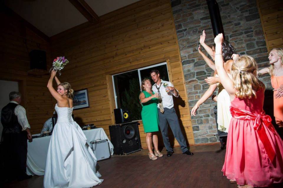 Bouquet toss