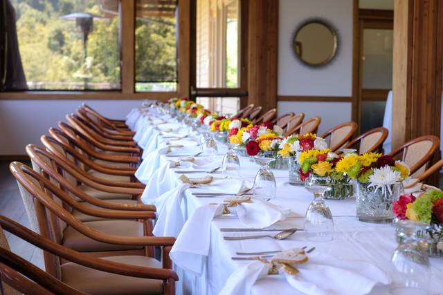 Elegant setting