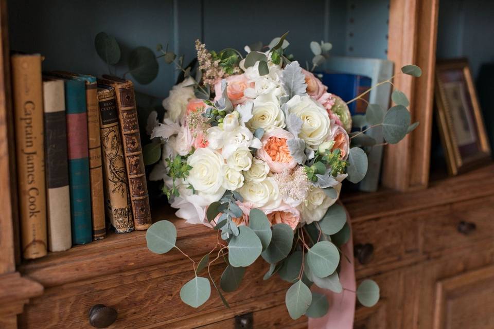 Bridal bouquet awaiting