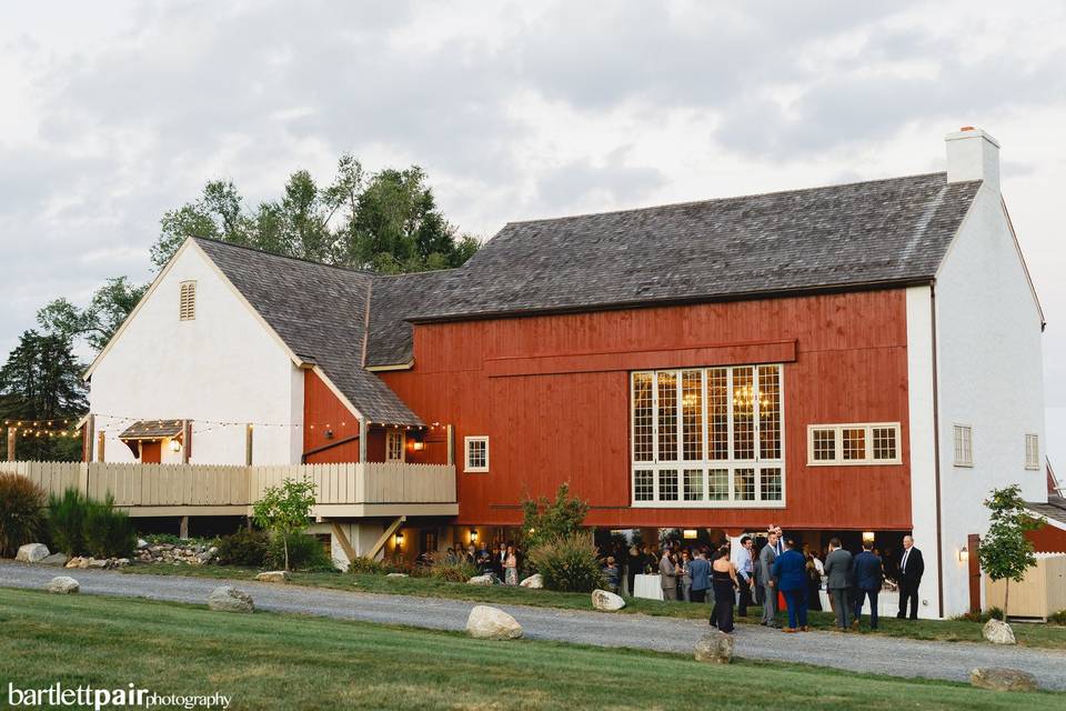 Manor Barn | Bartlett Pair