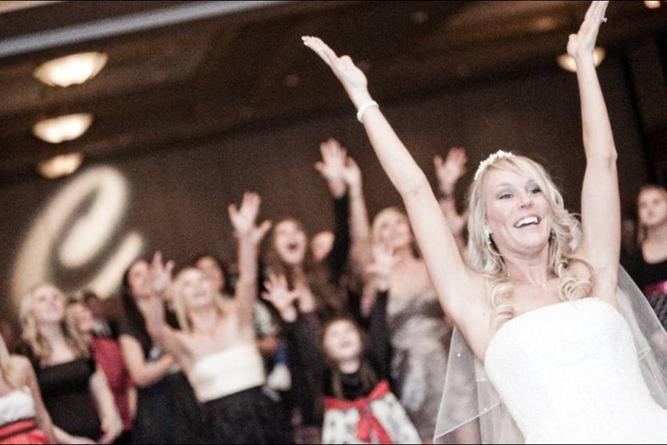 Take Five Entertainment - DJ - Cincinnati, OH - WeddingWire