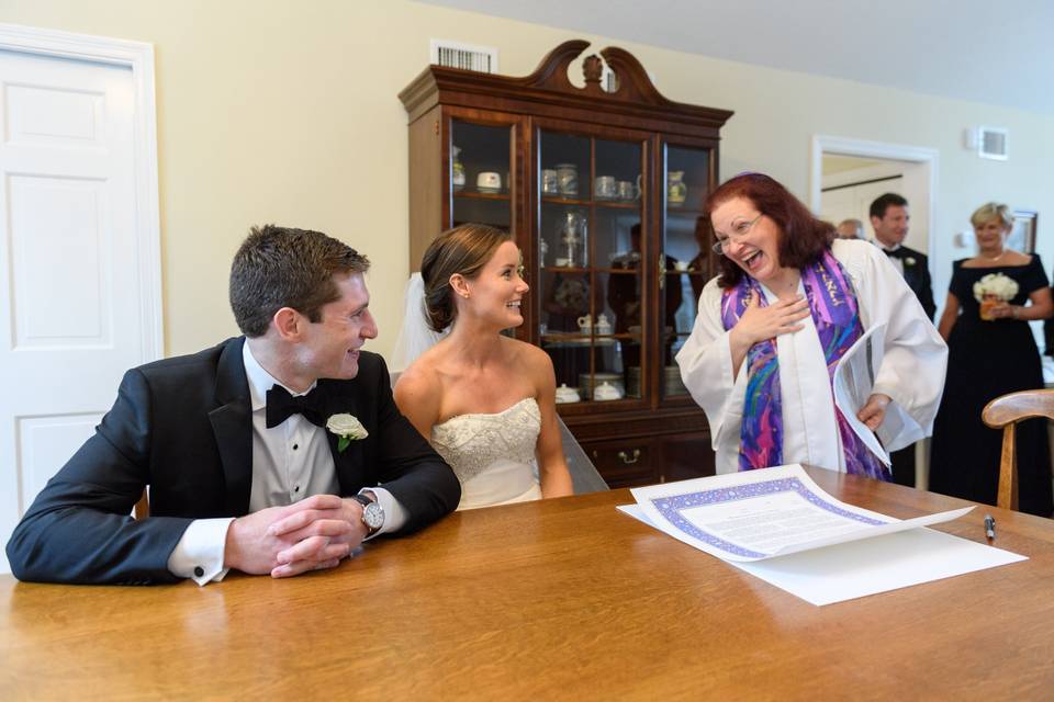 Signing the ketubah