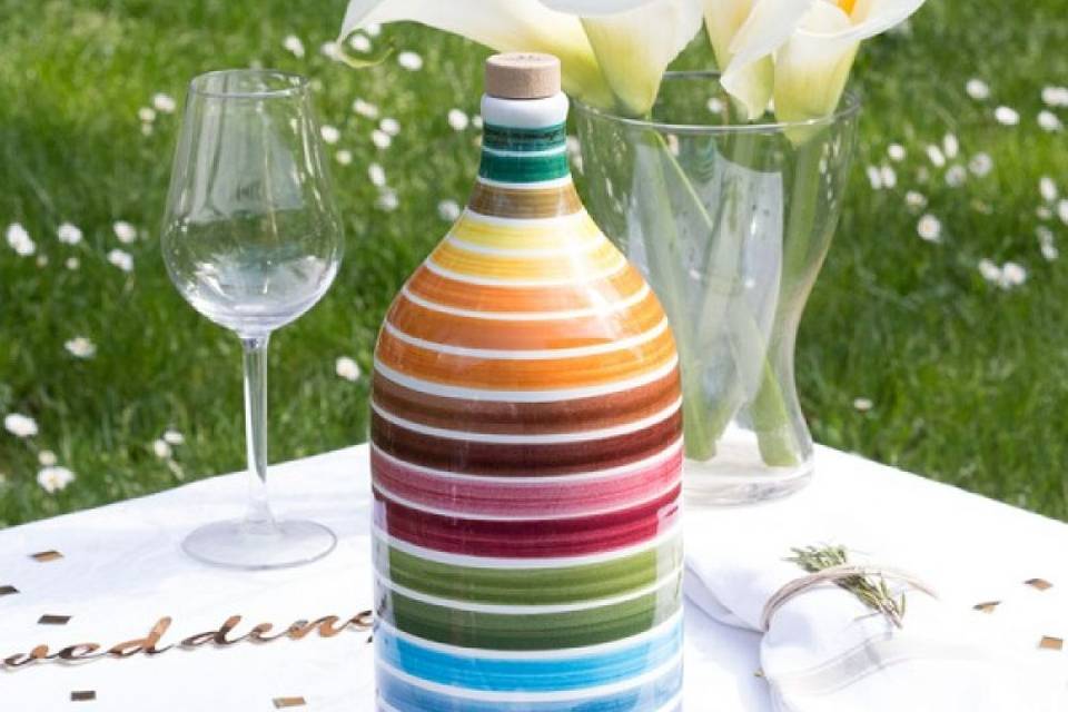 500 ml bottle in rainbow motif