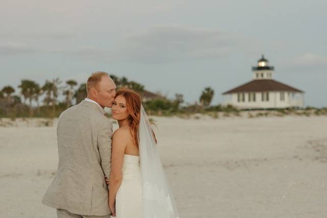 Airbrush tanning for brides