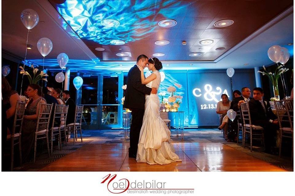 La Concha WeddingsLED Dance FloorCrystal DJ BoothLights DesignLights GoboDJPro sound systemWireless ambient lights