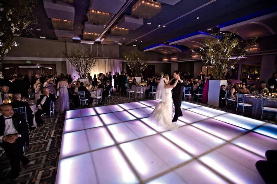 PERSONALIZED LED ROUND DANCE FLOOR@La Concha Resort