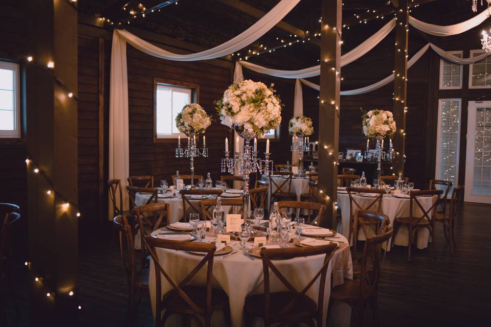 Romantic reception barn