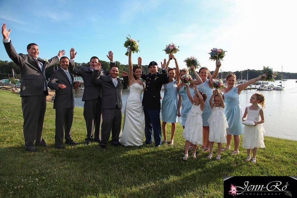 The couple with their bridesmaids and groomsmen