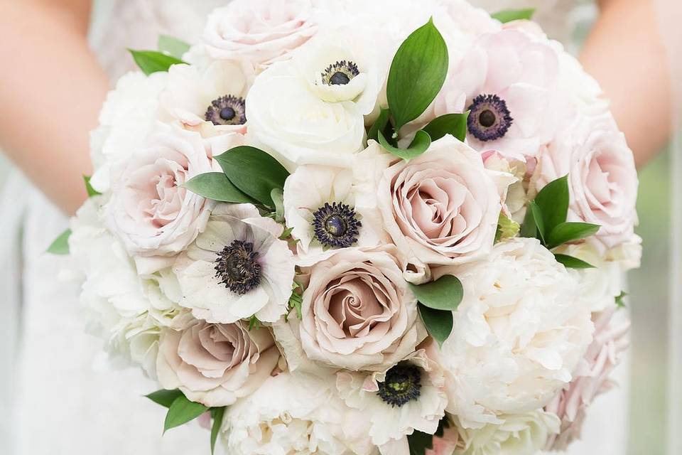 Anemones and rose bouquet