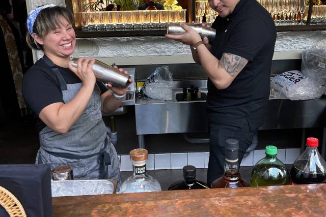 Bar Service