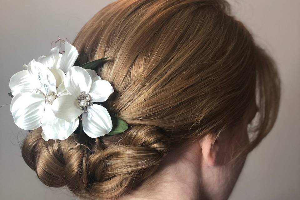 Up style flower hair piece
