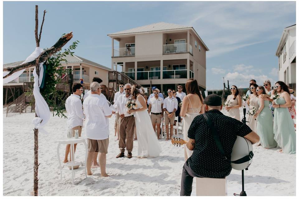 Vinnie Hines beachside wedding