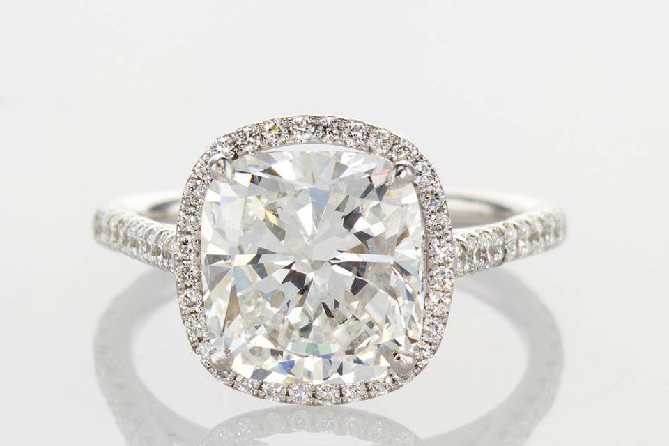 4-carat cushion cut halo