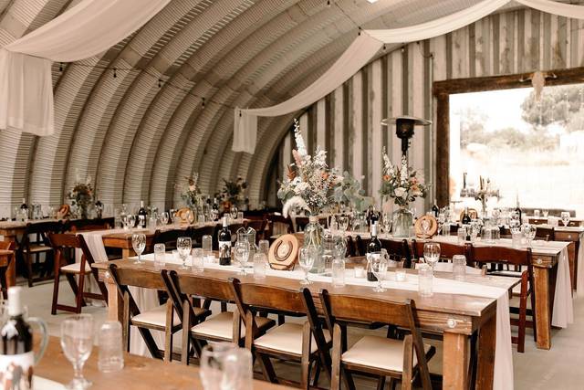 Tables and centerpieces