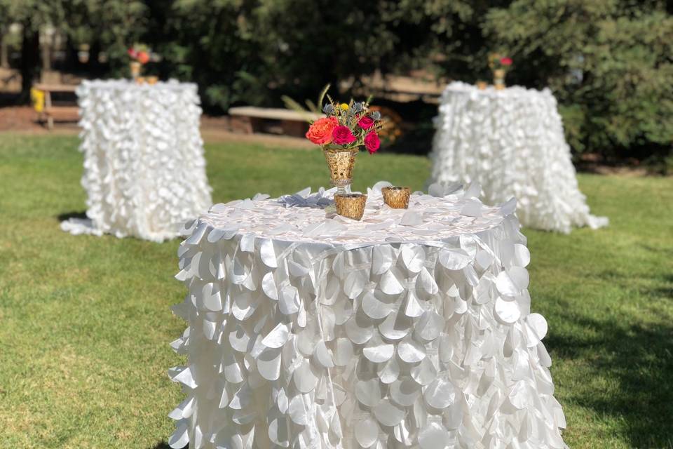 Cocktail table decor