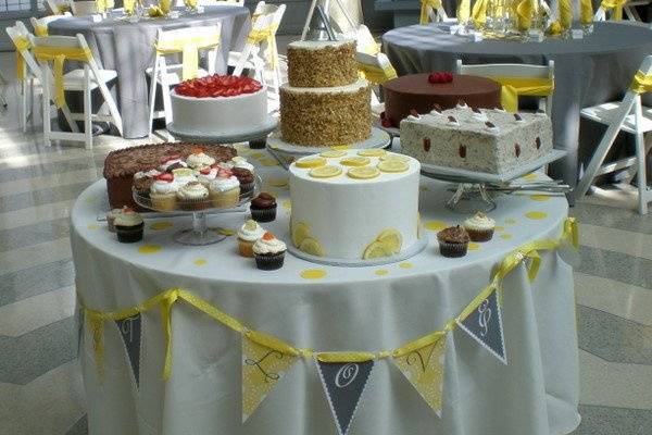 Wedding Cakes by Sugar Shack Bakery, Sioux City, IA