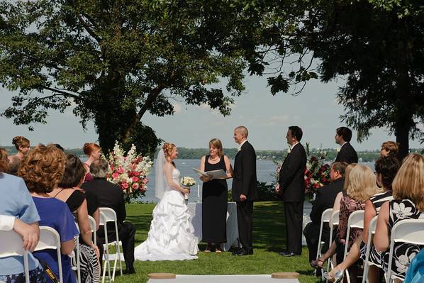 Lakefront wedding ceremony