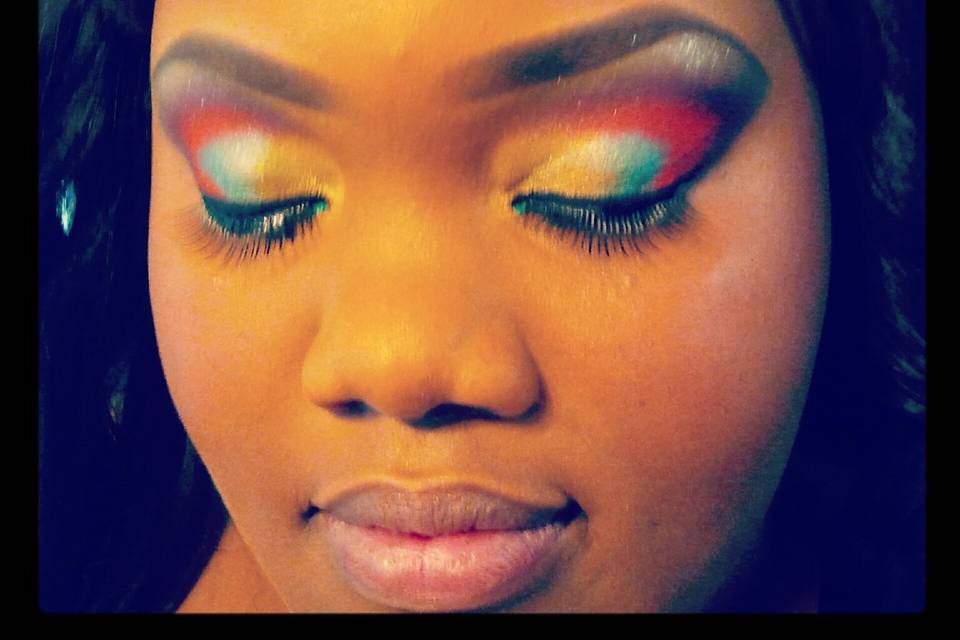TIFFANI EYEZ MAKEUP ARTISTRY