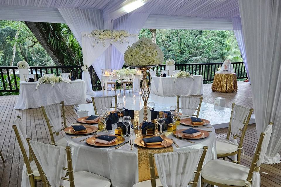 Guest Table Decor