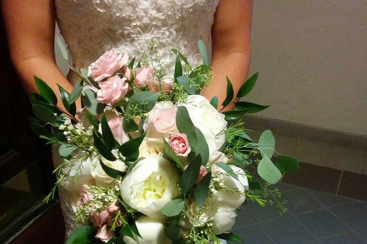 Long bridal bouquet