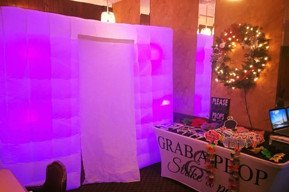 White Inflatable Photobooth