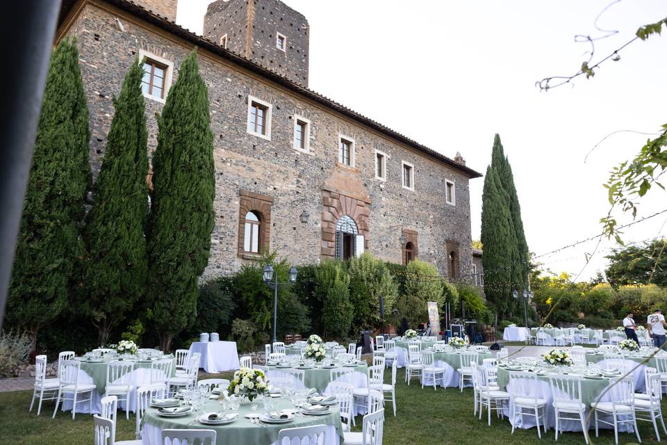 Garden wedding setting