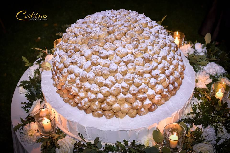 Bignè Cake