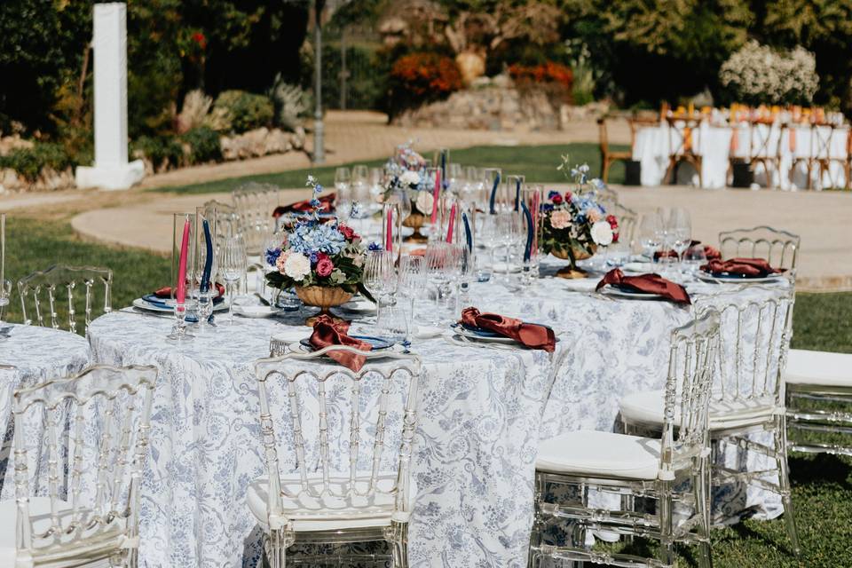 Garden wedding settings