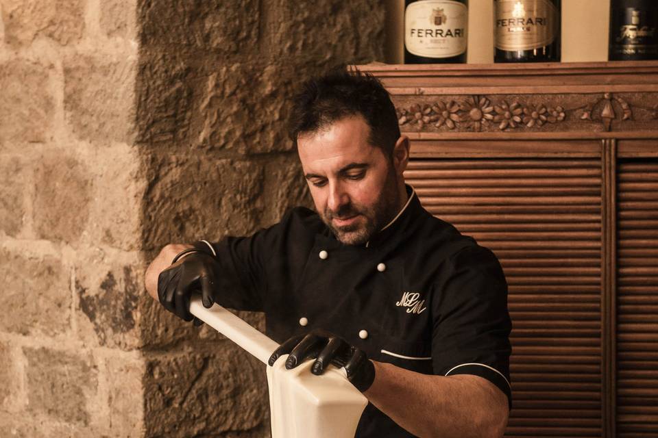 Mozzarella show cooking