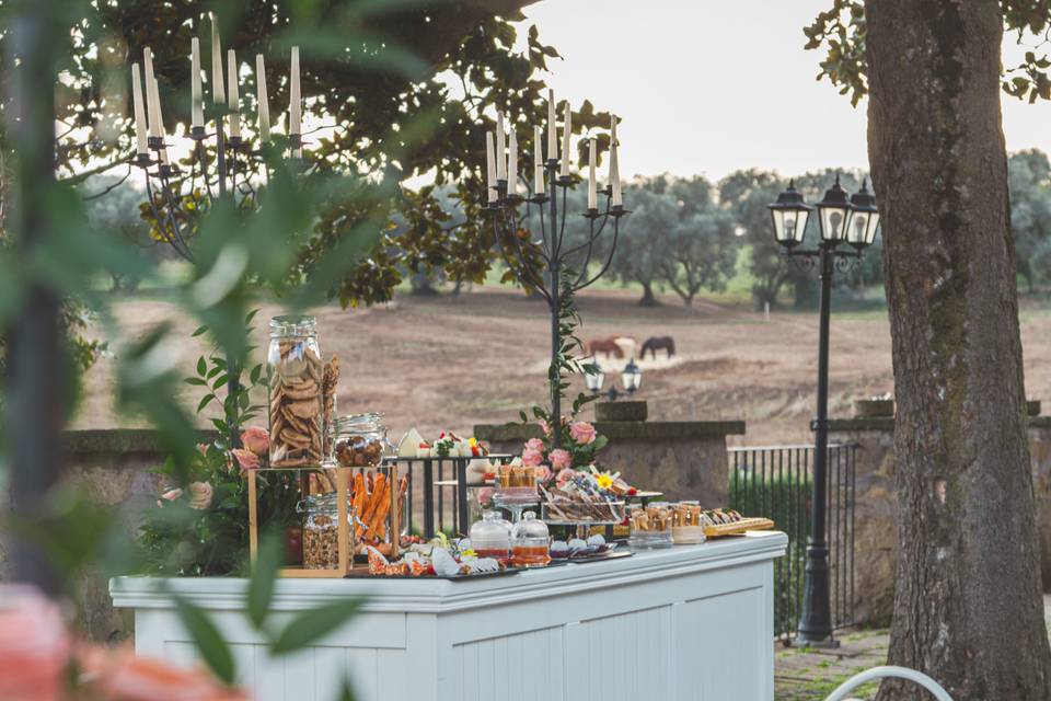 Outdoor Buffet