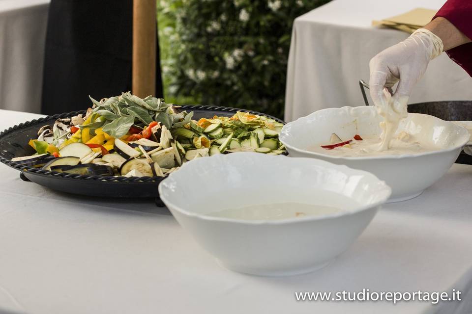 Starters show cooking