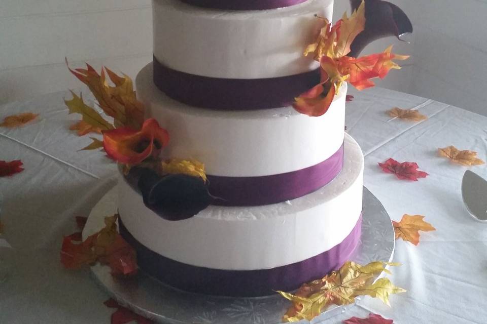 Vibrant wedding cake