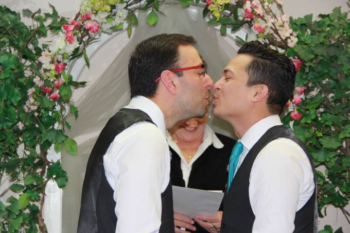 LUIS & MIGUEL