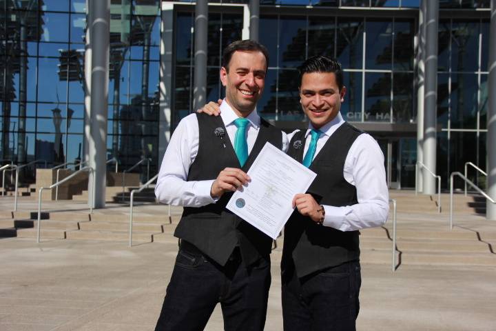 LUIS & MIGUEL