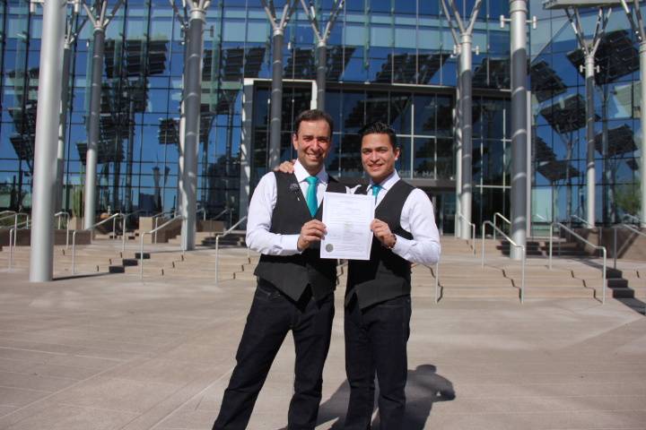 LUIS & MIGUEL