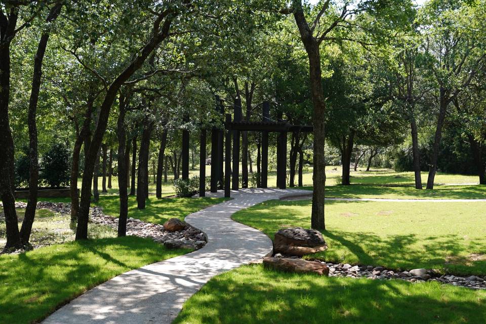 Wedding Lawn Path